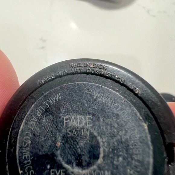 MAC eye shadows - blue bundle - Deep truth & Fade - Picture 7 of 7